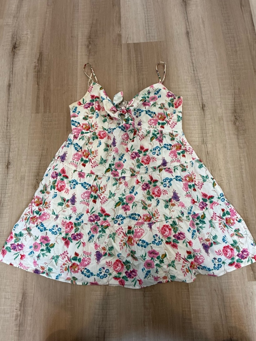 Moodie Front Tie White Floral Cotton Summer Dress Size Medium